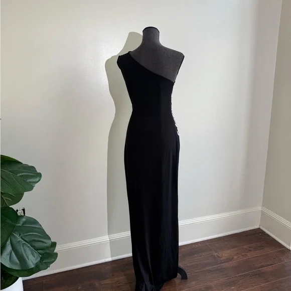 Kaftan Citra One-Shoulder Black Dress with Beaded Accents - Picture 5 of 5